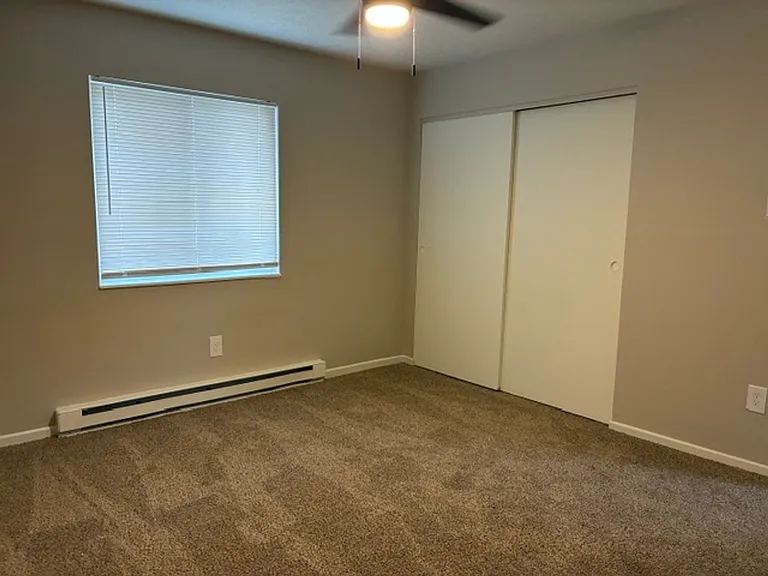 Waynedale Circle Apartments — Photo 59