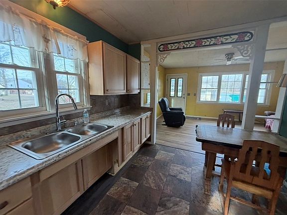 5th image of 275 Charles Kelley Rd