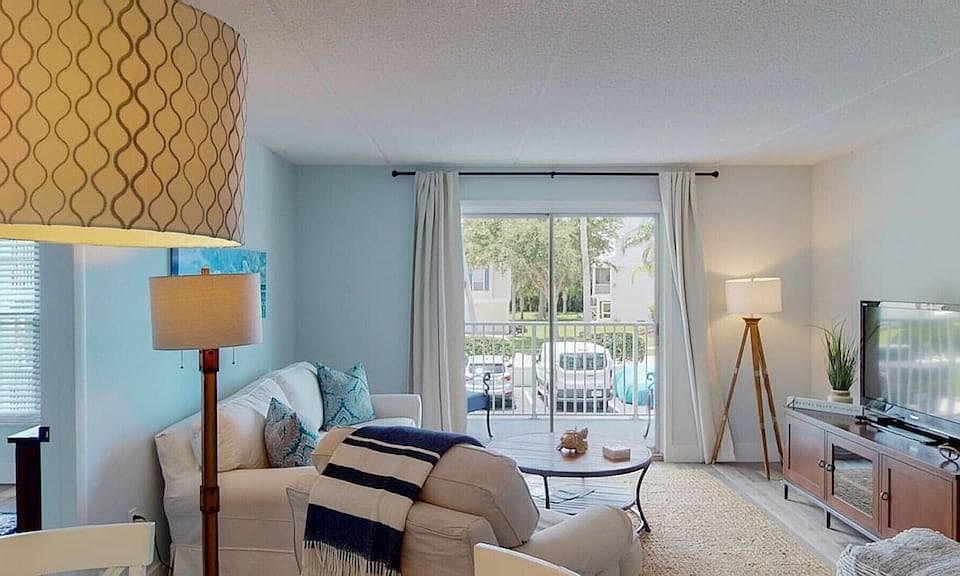 1st image of 464 N Paula Dr #104