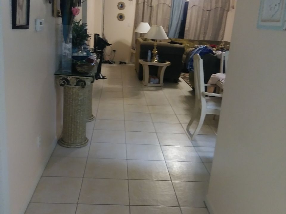 1st image of 2437/2439 Lola Ave.