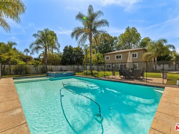 8817 Encino Ave, Northridge, CA 91325