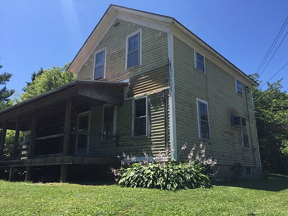 4th image of 904 Harriet St S