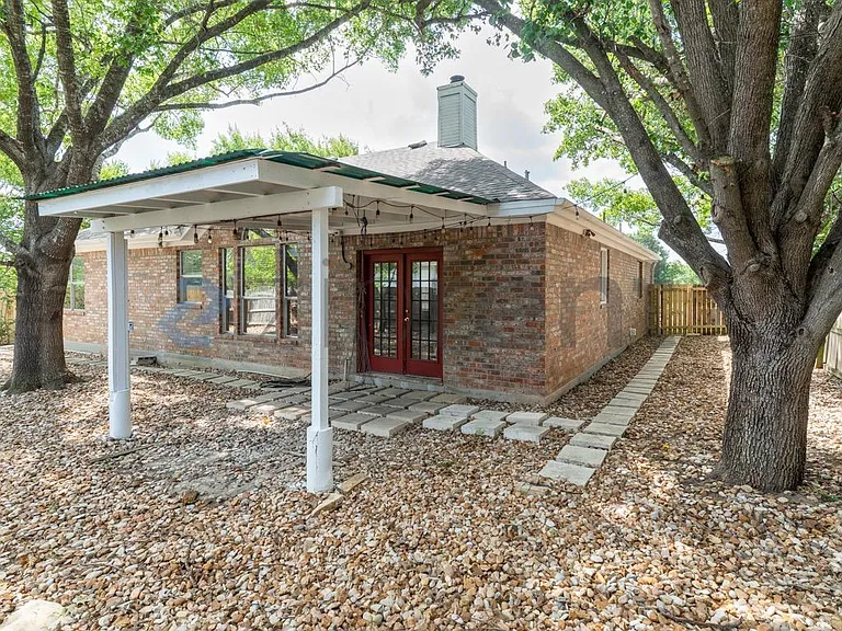 6502 Bramber Ln — Photo 17