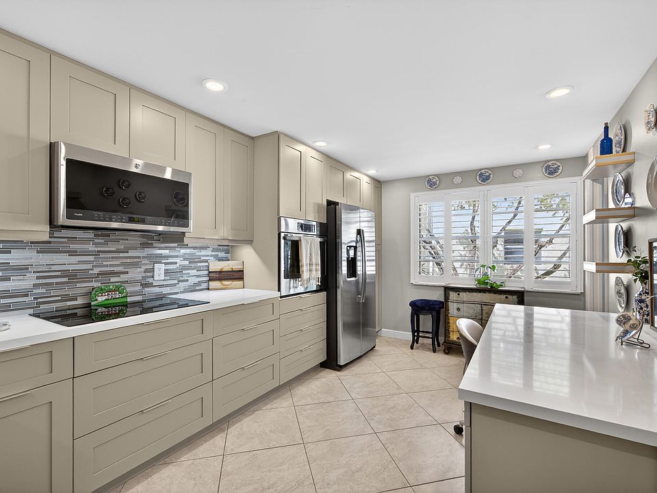 1st image of 8770 Holly Court #101