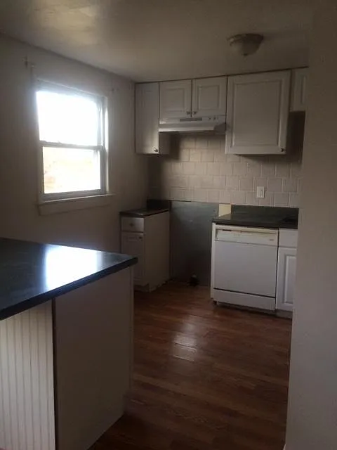 423 Neal Dr photo 1