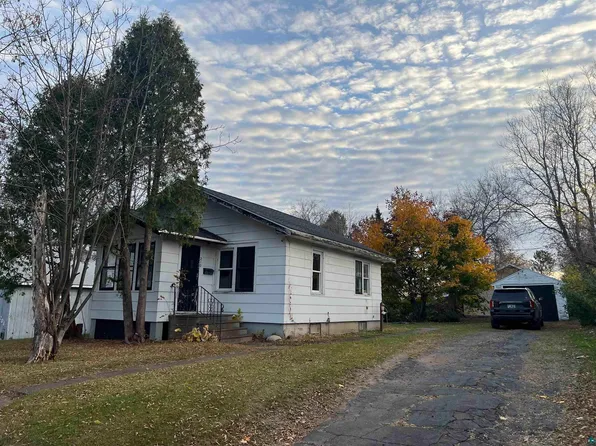 210 18th St, Cloquet, MN 55720