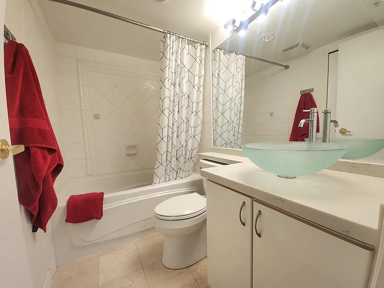 939 Homer St #1003 — Photo 7