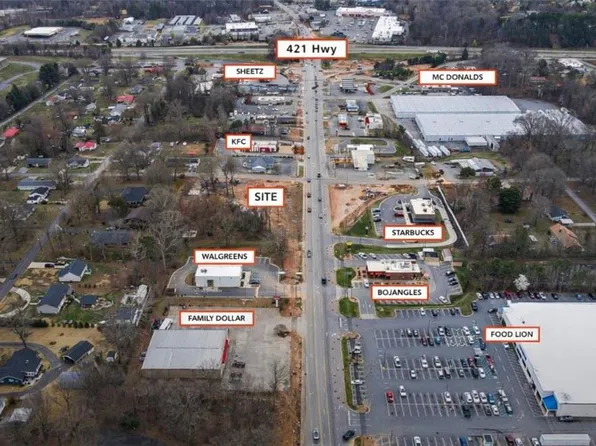 117 E Maple St, Yadkinville, NC 27055