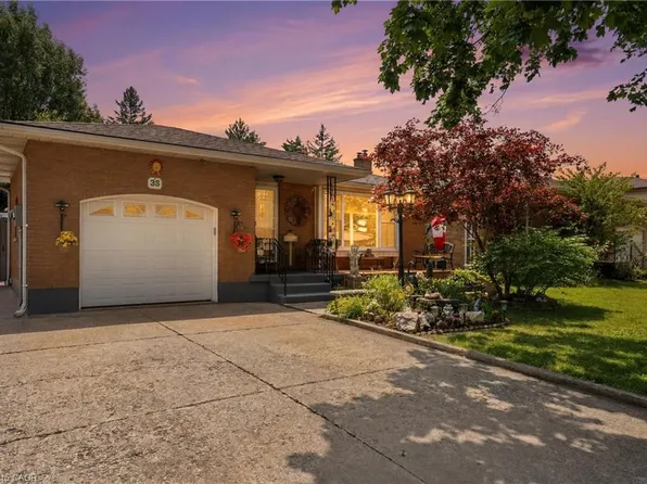 33 Meadowbrook Cres, Saint Catharines, ON L2M 7G8