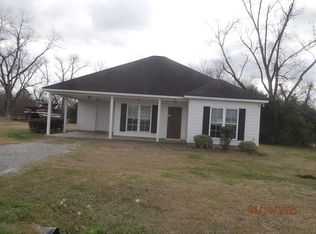 711 Pineview Ln NE, Dawson, GA 39842