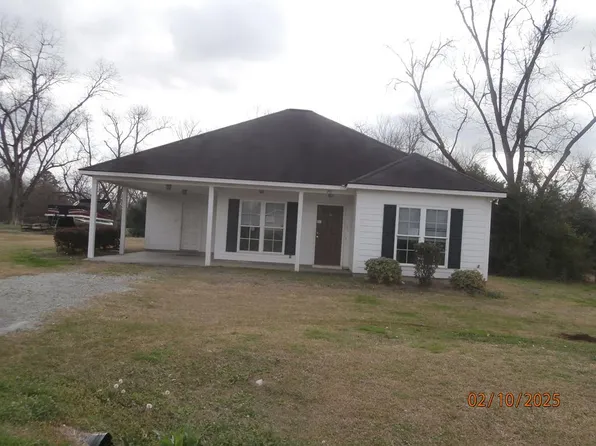 711 Pineview Ln NE, Dawson, GA 39842