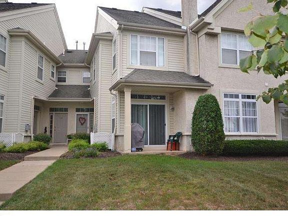 3rd image of 107 Dresher Woods Dr