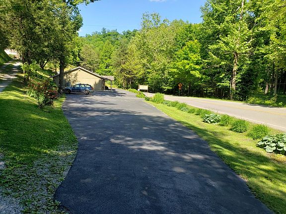 4th image of 31564 State Highway 194 E