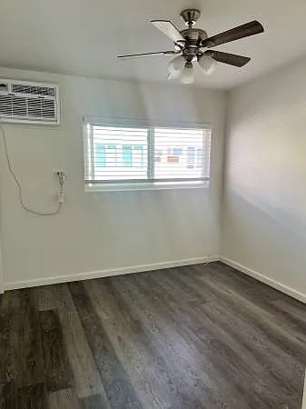 1714 Grismer Ave. — Photo 5