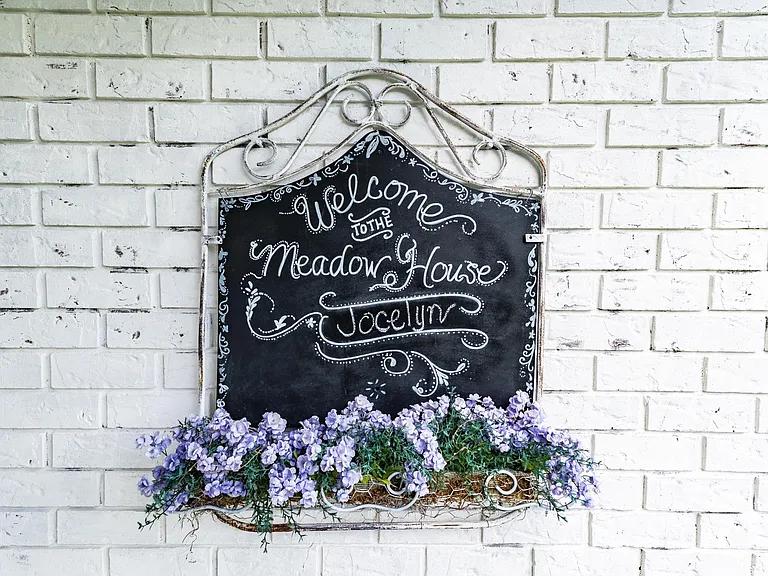 Our 5-star Airbnb is available this fall/winter for short-term month-to-month rental.