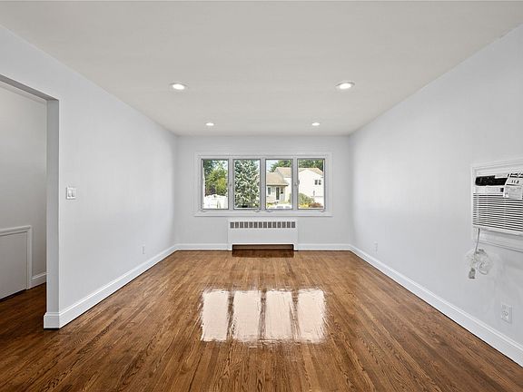 4th image of 508 N Atlanta Ave