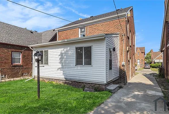 8265 Kentucky St — Photo 38