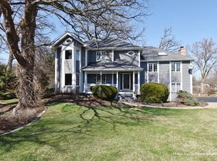 39W582 Deer Run Dr, St Charles, IL 60175