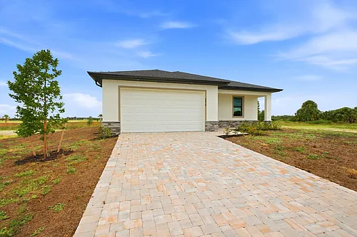 2616 NW 9th Ave Photo 1