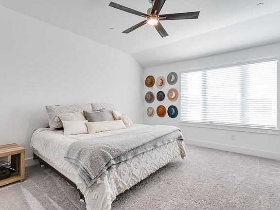 4th image of 7605 Reis Ln #1