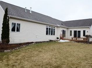 420 E Sheffield Ln, Appleton, WI 54913