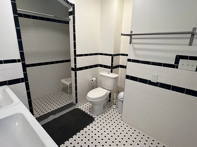 108 2nd St SW #1 — Photo 20