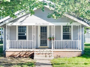 1213 W Wilkinson St, Goshen, IN 46528