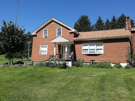 3rd image of 32 Newman Ln