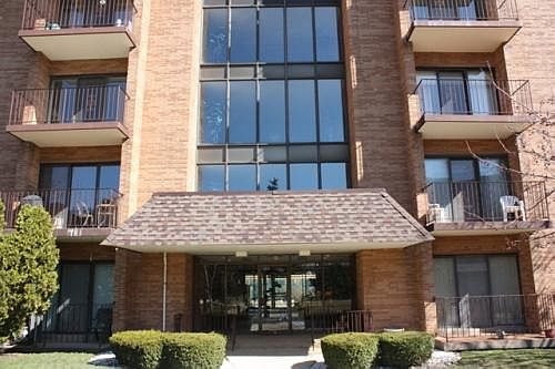 1st image of 1717 Crystal Ln Unit 209