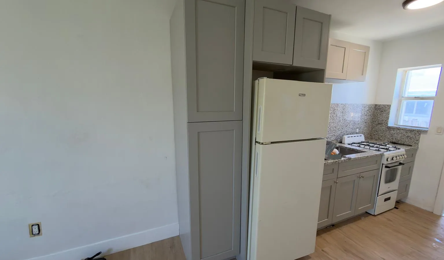 1 bed, 580 sqft, $1,550 — Photo 2