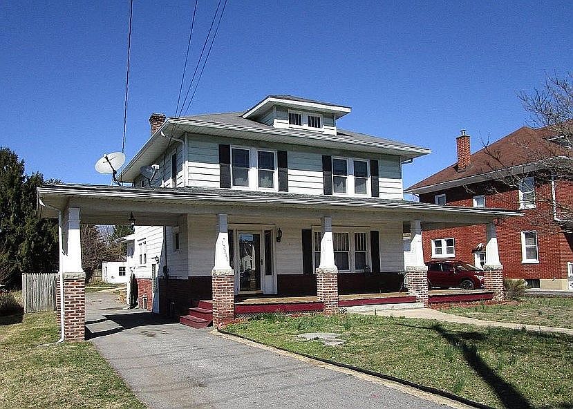 Nice Sears home 4br 2ba