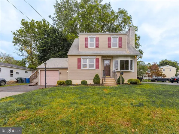 2833 Anzac Ave, Abington, PA 19001