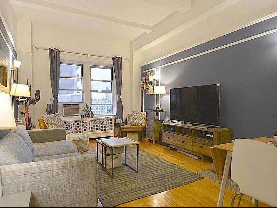 1st image of 200 W 70th St #5Q