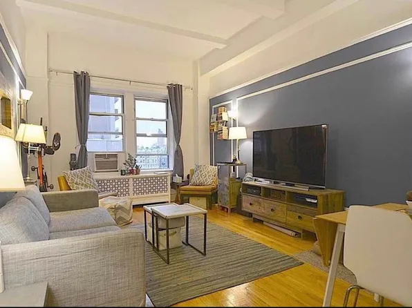 200 W 70th St #5Q, New York, NY 10023