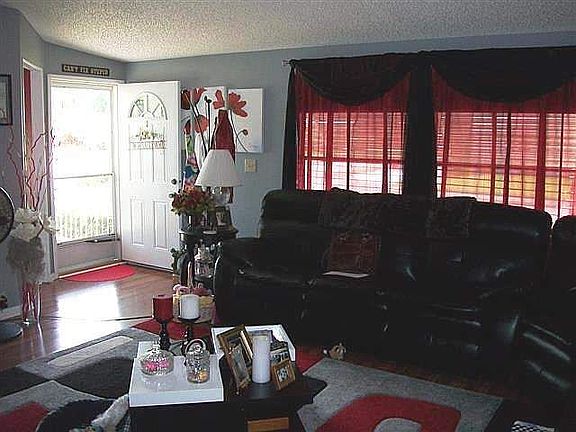2nd image of 1205 La Flosita Dr