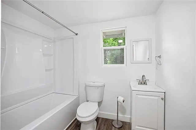 38515 Dickerson Ln — Photo 18