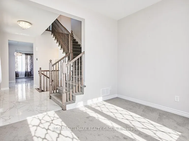 221 Merak Way — Photo 6