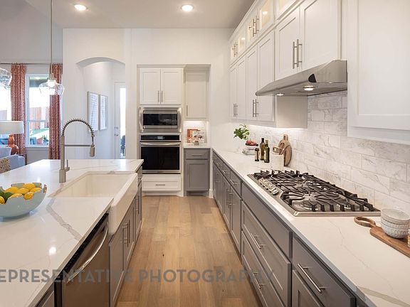 5th image of 12339 Grassy Bend Dr