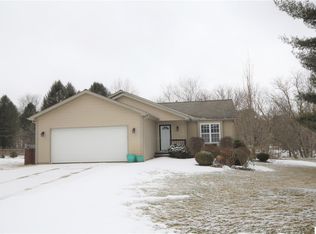 4493 Spinnaker Ln, Pleasant Lake, MI 49272