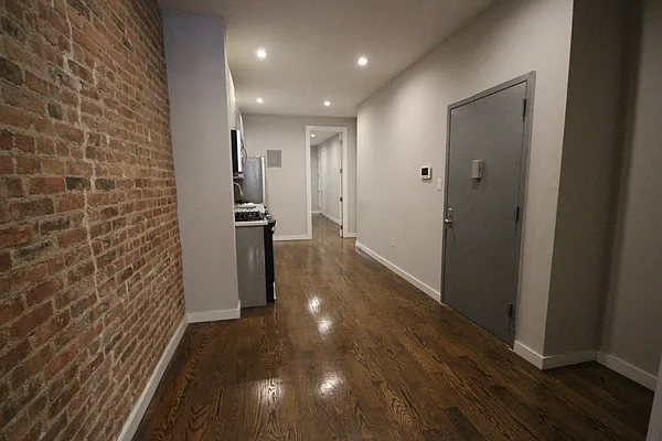 Rented by HSK Group Inc | media 16