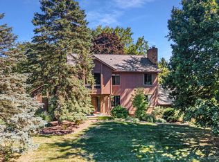 642 Ridgemont Ln, Ann Arbor, MI 48103