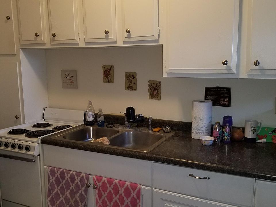 2nd image of 11279 River Rd NE APT 1