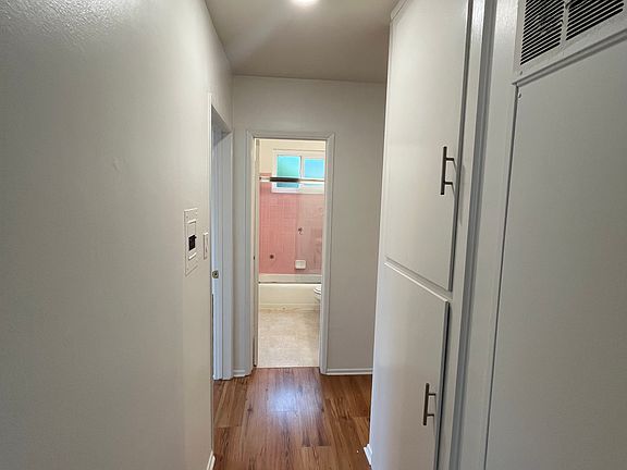 5th image of 825 Euclid St #1
