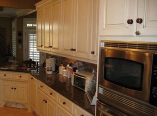 42 Edgewater Dr, Tifton, GA 31793