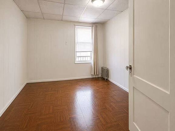 3rd image of 19 Campus Pl