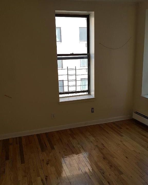 2nd image of 520 Tinton Ave APT 1N
