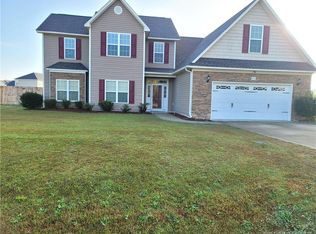 6712 Carriage Crossing Rd, Hope Mills, NC 28348