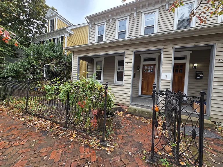 43 Madison Pl — Photo 9