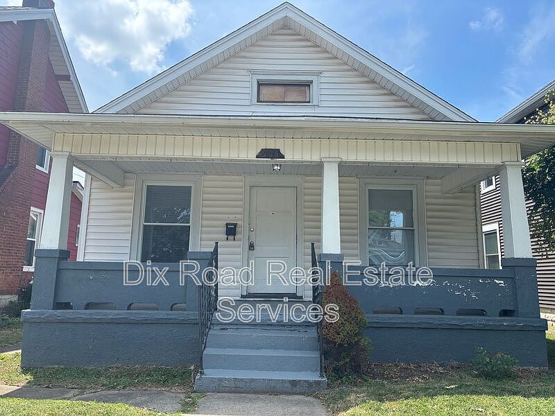 1st image of 708 Elwood St