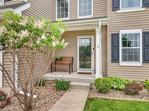 3rd image of 628 Turnbury Dr
